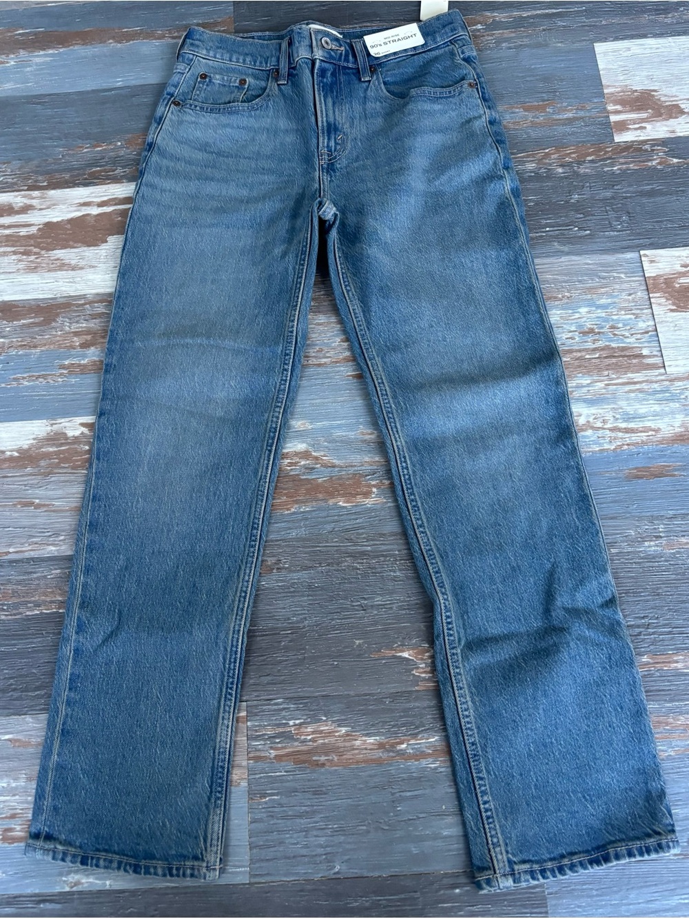NWT Abercrombie & Fitch Women's Medium Blue Straight Leg Jeans Size 26 Short